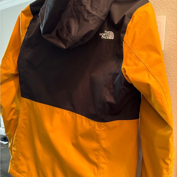 Arrowwood mustard yellow and black north face triclimate women’s jack. 3 in one - Picture 7 of 15